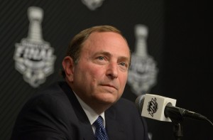 How will Gary Bettman handle the increased speculation about franchise relocation? (Kirby Lee-USA TODAY Sports)