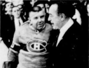 Surprise starter Gump Worsley with coach Toe Blake.