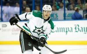 Esa Lindell, highly regarded coming out of training camp, will get his first shot in Dallas in 2015-16 after being called up Monday. (Kim Klement-USA TODAY Sports)
