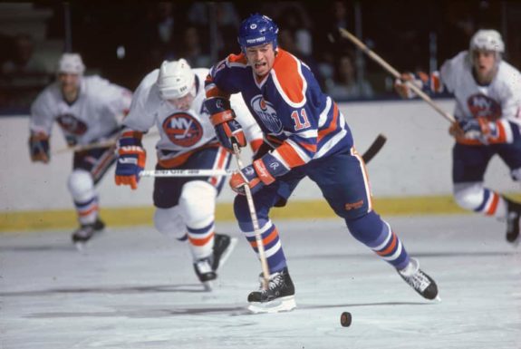 Mark Messier of the Edmonton Oilers