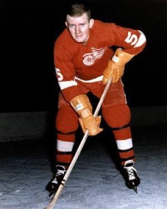 Doug Barkley went to Red Wings in deal that sent McKenzie to Black Hawks.