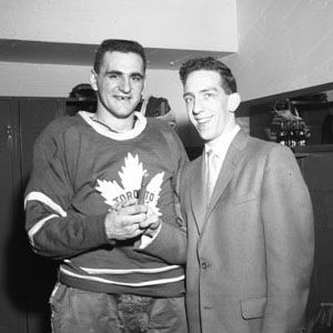 NHL statistician Ron Andrews with Leafs Bobby Baun.