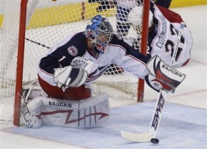 Steve Mason will need to regain his form if he hopes to earn the full-time goaltending gig in Philadelphia.