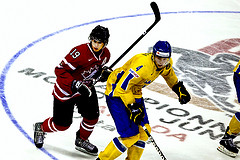 Victor Hedman Facing John Tavares in the WJC 2009 {Leon T Switzer - TotalPhoto}