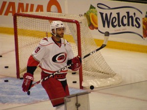 Free agent signing Matt Cullen won a Cup with the 'Canes in 2006 Photo by Dinur on Flickr.