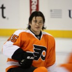 Arron Asham warming up (N. Worrell / Wikipedia)