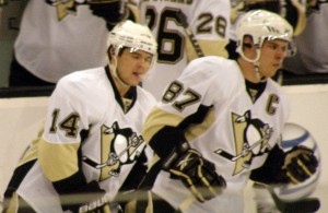 Chris Kunitz isn't likely to leave Sidney Crosby's wing anytime soon (Flickr/Dan4th)