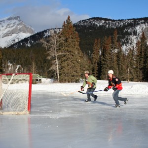 Pond Hockey Banff