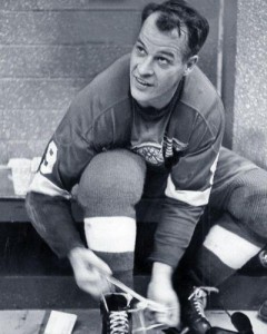 Gordie Howe instrumental on maintaining good spirit on the Wings.