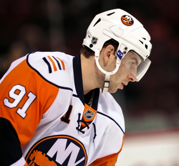 Does John Tavares now have enough support to charge past the stagnant Flyers?