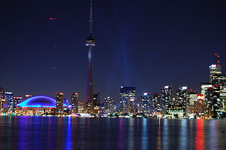 Toronto skyline at night (John Vetteri/cc 2.0)