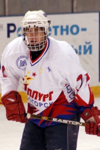 Evgeni Malkin was on his way to NHL stardom from a young age. Seriously though, look at those mitts.