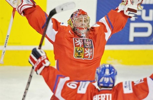 Will Patrik Bartosak follow in the footsteps of fellow countryman Petr Mrazek if he is drafted? (Larry Wong/Edmonton Journal)