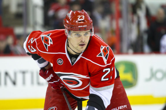 Carolina Hurricanes, Alexei Ponikarovsky