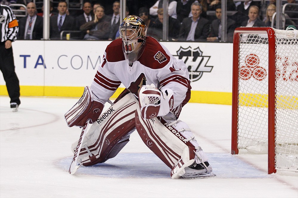 Mike Smith  Nhl hockey players, Hockey posters, Hockey goalie