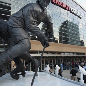 Mario Lemieux Statue