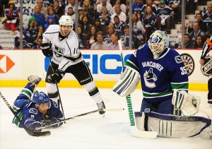 Cory Schneider returns to north america