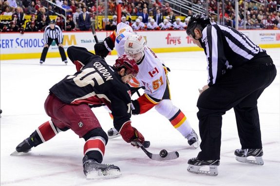 Gordon is the NHL's faceoff wizard (Matt Kartozian-USA TODAY Sports)