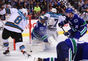 Canucks - Sharks (Anne-Marie Sorvin-USA TODAY Sports)