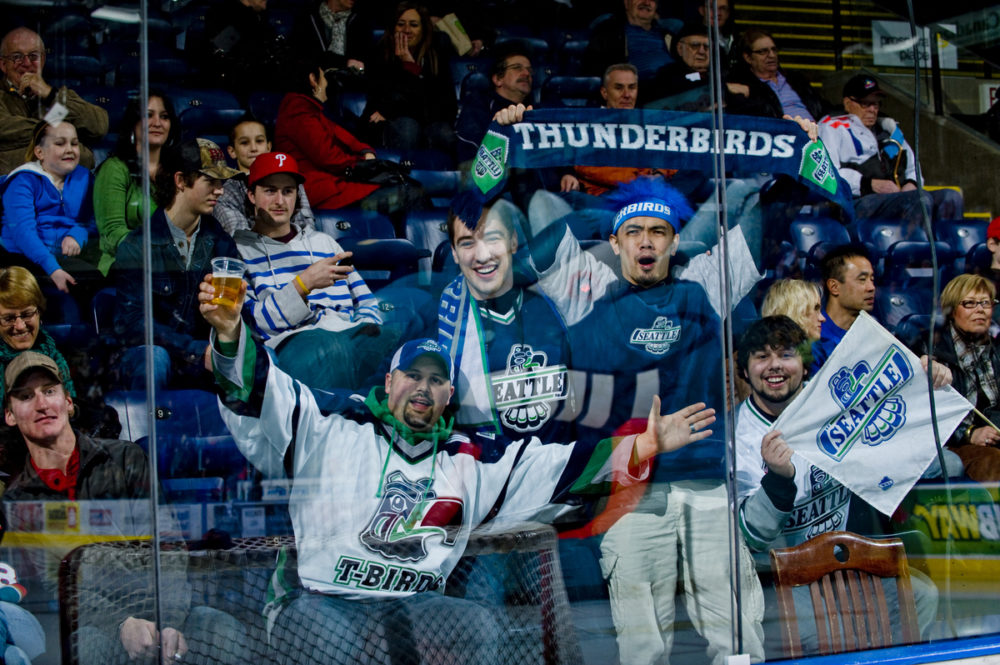 Fans of the Seattle Thunderbirds