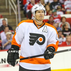 The Flyers held a ceremony for Kimmo Timonen before Wednesday's game.