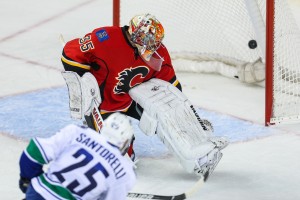 Mike Santorelli Saves the Canucks (Sergei Belski-USA TODAY Sports)