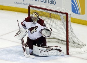 Goaltender Mike Smith