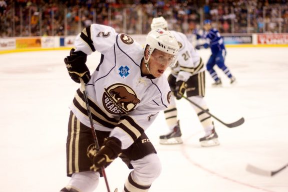 Nate Schmidt Hershey Bears vs Syracuse Crunch 27 Dec 2013 (The Hockey Writers/Annie Erling Gofus)