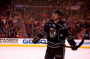 The Hershey Bears Cameron Schilling (Annie Erling Gofus/The Hockey Writers)