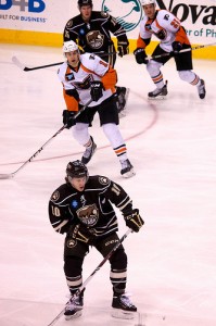 Hershey Bears forward Dustin Gazley (Annie Erling Gofus/The Hockey Writers)