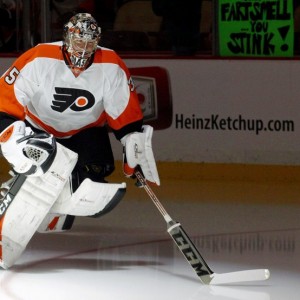 Steve Mason was one of the top goaltenders in the NHL last season. (Charles LeClaire-USA TODAY Sports)