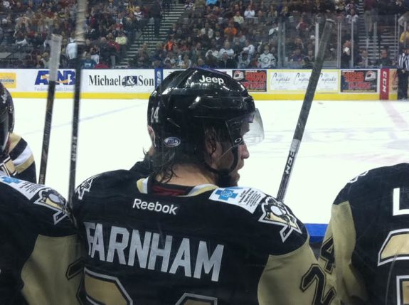 Bobby Farnham hockey