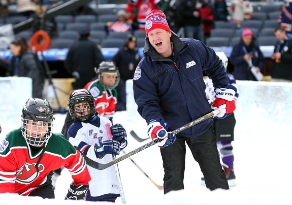 Jeremy Roenick deserves to be applauded for his contributions with the fans and charities he's involved with. (Ed Mulholland-USA TODAY Sports)