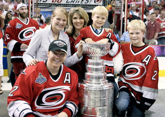 The Wesley family posing with the 2006 Stanley Cup. (Photo via Josh Wesley)