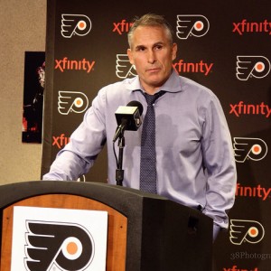 Craig Berube (Amy Irvin / The Hockey Writers)