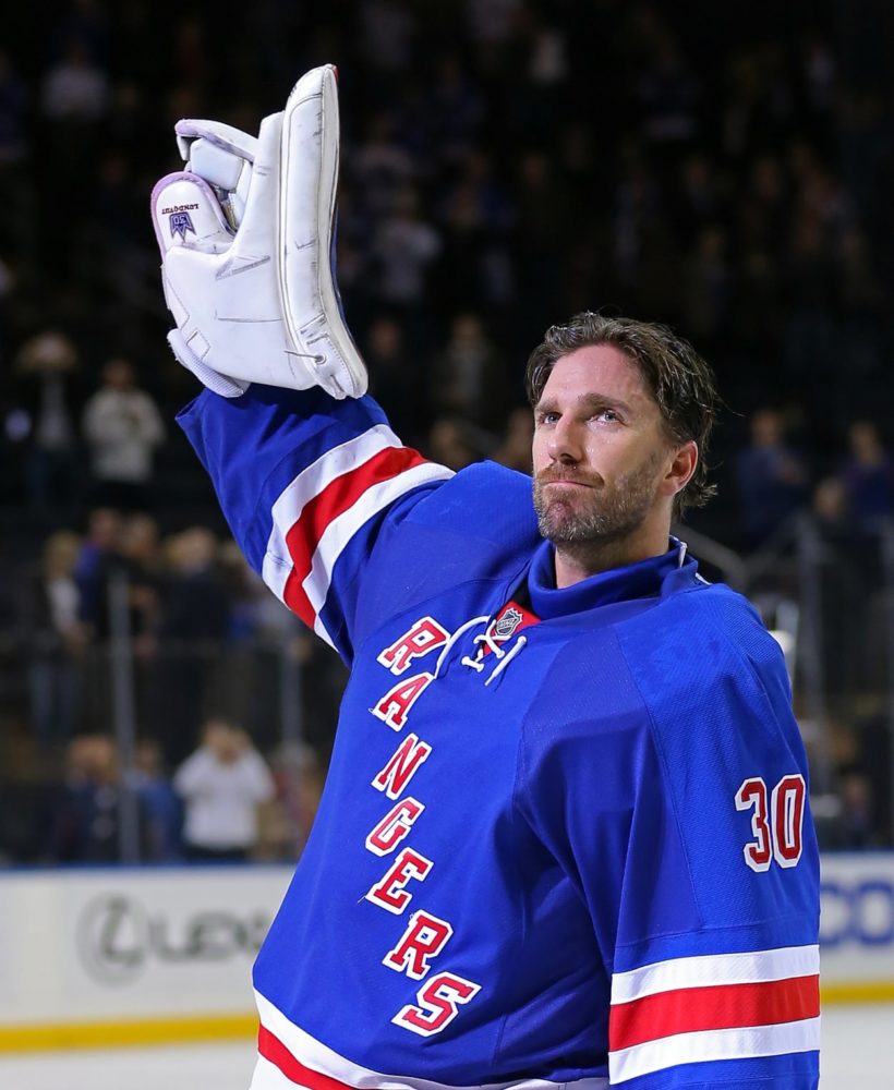 Henrik Lundqvist has milestone night as Rangers beat Blues 2-1