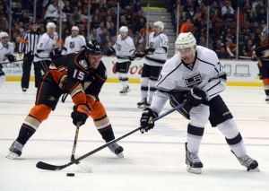 (Kirby Lee-USA TODAY Sports) jack eichel tracker