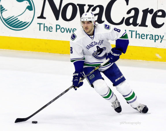 Chris Tanev Canucks