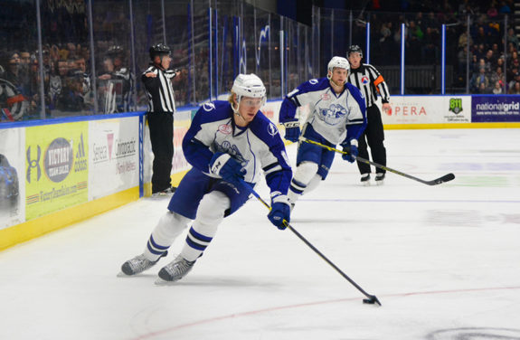 Syracuse Crunch Forward Carter Ashton