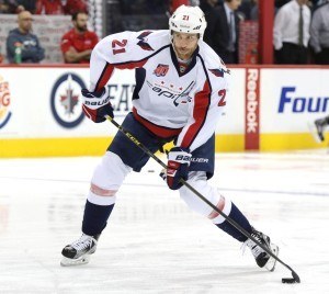 Brooks Laich will compete for a spot on the Caps' third line after this week's deals (James Carey Lauder-USA TODAY Sports)