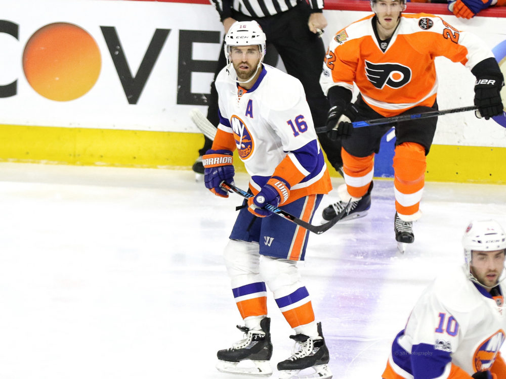 Andrew Ladd New York Islanders Player Swingman Jersey