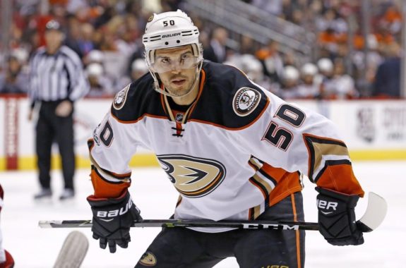 Anaheim Ducks center Antoine Vermette