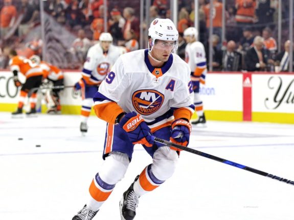 Brock Nelson - Islanders-Takeaways From Islanders 'Jekyll & Hyde' Back-to-Back Games