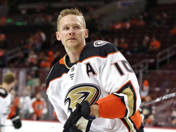 Corey Perry Anaheim Ducks - NHL Hat Tricks History