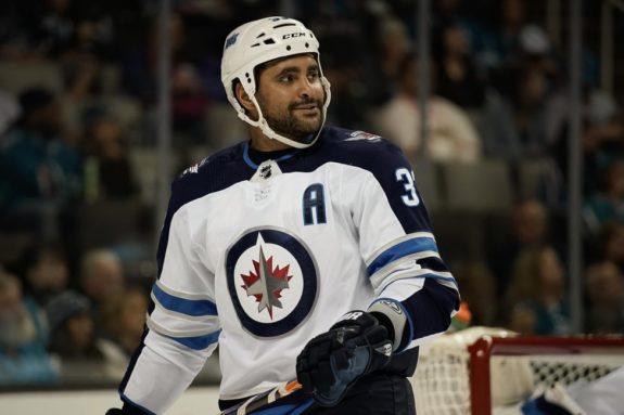 Winnipeg Jets Dustin Byfuglien