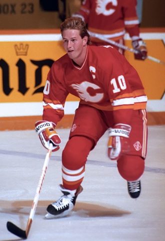 Gary Roberts #10 of the Calgary Flames