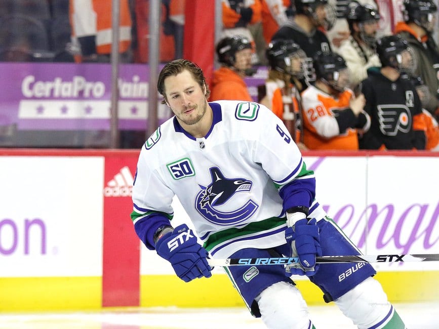 Canucks trade Tyler Motte to the Rangers for a fourth-round pick -  Vancouver Is Awesome