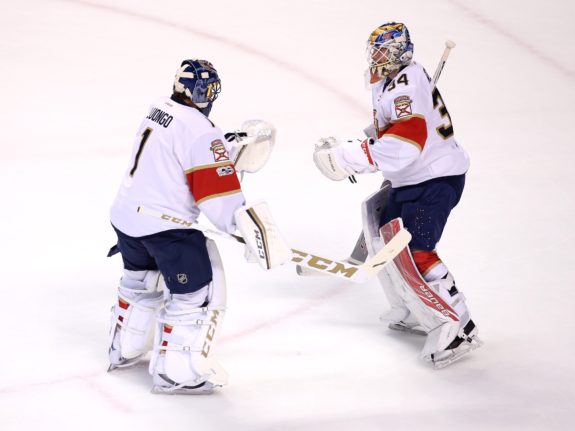 Florida Panthers goalie Roberto Luongo (1) replaces goalie James Reimer