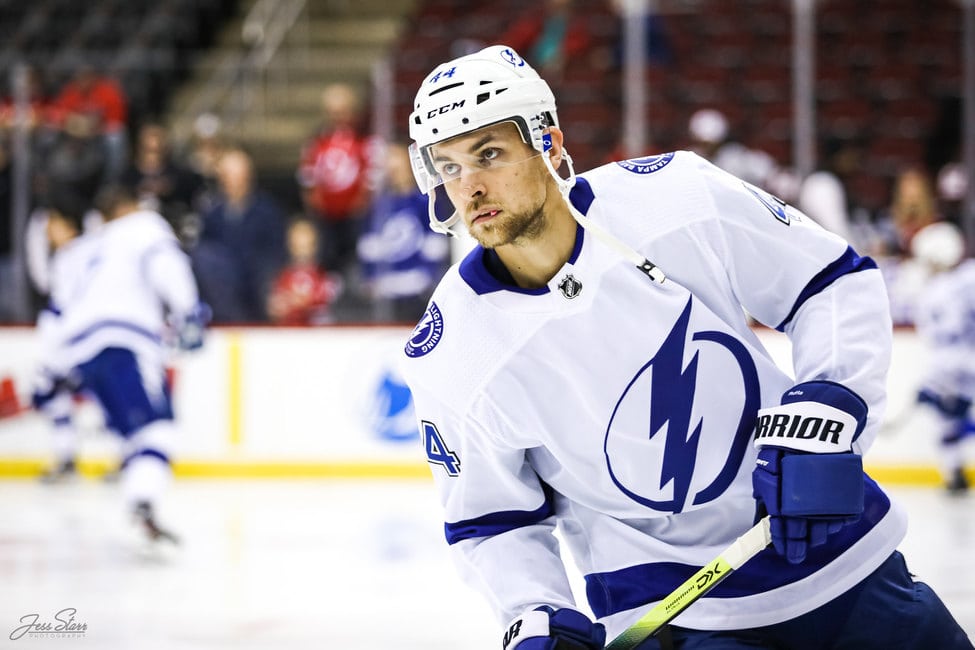 Jan Rutta of the Tampa Bay Lightning wears a Gasparilla themed jersey  Nachrichtenfoto - Getty Images