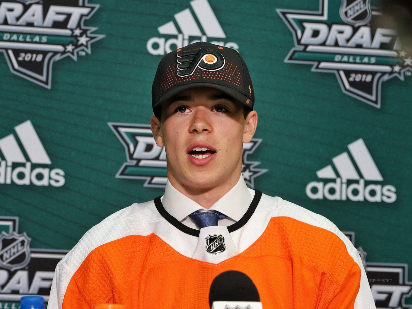 Hingham's Jay O'Brien selected by Flyers in first round of NHL Draft